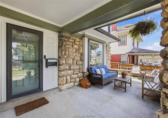 Photo 3 of Sale Pending at 3333 Virginia Ave, Kansas City, MO 64109 | MLS# 2636641 | Listing updated on 2026-09-05