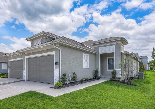 2nd image of 9851 Greeley St, Lenexa, KS 66227 | MLS# 2636646
