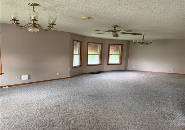 Photo 2 of Single family home for sale at 2806 Duncan St, Saint Joseph, MO 64507 | MLS# 2636652 | Listing updated on 2026-09-04