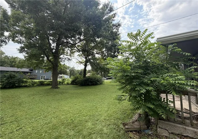 Photo 28 of Single family home for sale at 401 E 90th Terrace, Kansas City, MO 64131 | MLS# 2636657 | Listing updated on 2026-09-03