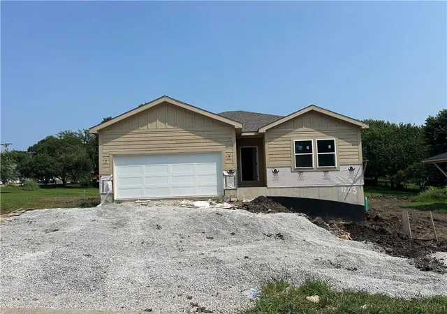 Photo 1 of Single family home for sale at 1203 Matthes Ln, Pleasant Hill, MO 64080 | MLS# 2636661 | Listing updated on 2026-08-18