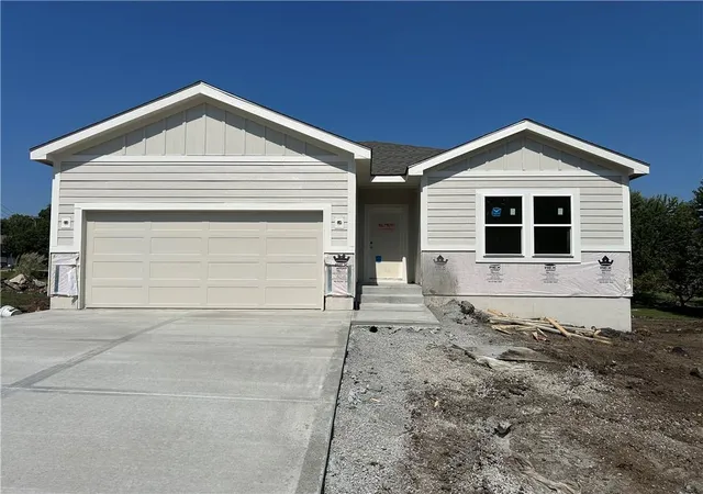 Photo 1 of Single family home for sale at 1203 Matthes Ln, Pleasant Hill, MO 64080 | MLS# 2636661 | Listing updated on 2026-09-24