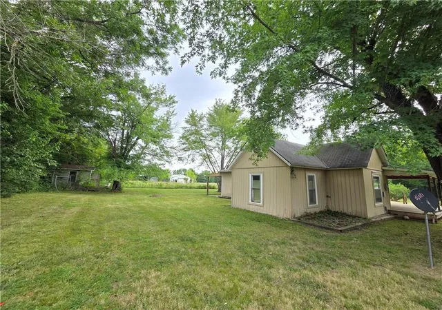 5th image of 12754 Nw State Route 52 N/A, Amoret, MO 64722 | MLS# 2636664