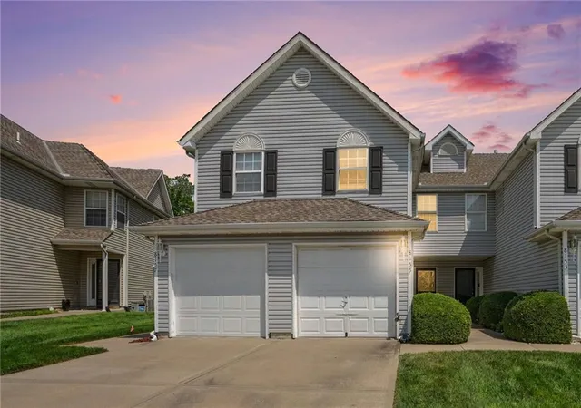 2nd image of 8155 N Lawn Ave, Kansas City, MO 64119 | MLS# 2636671