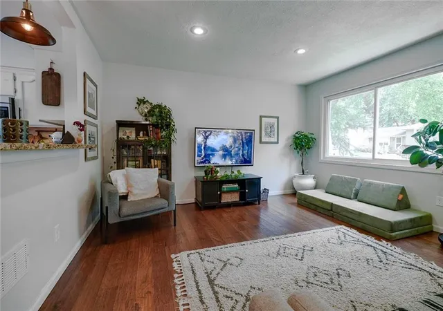 Photo 5 of Sale Pending at 1616 NW 67th Terrace, Kansas City, MO 64118 | MLS# 2636675 | Listing updated on 2026-08-18