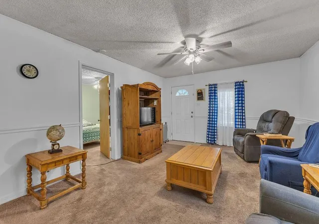 Photo 5 of Single family home for sale at 2319 Excello Dr, Saint Joseph, MO 64503 | MLS# 2636684 | Listing updated on 2026-08-27