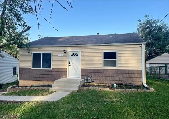 Photo 1 of Single family home for sale at 2735 N 31st Street, Kansas City, KS 66104 | MLS# 2636685 | Listing updated on 2026-09-18