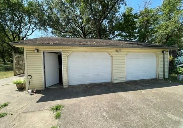 Photo 14 of Single family home for sale at 404 E Hector Ave, Arma, KS 66712 | MLS# 2636692 | Listing updated on 2026-08-16