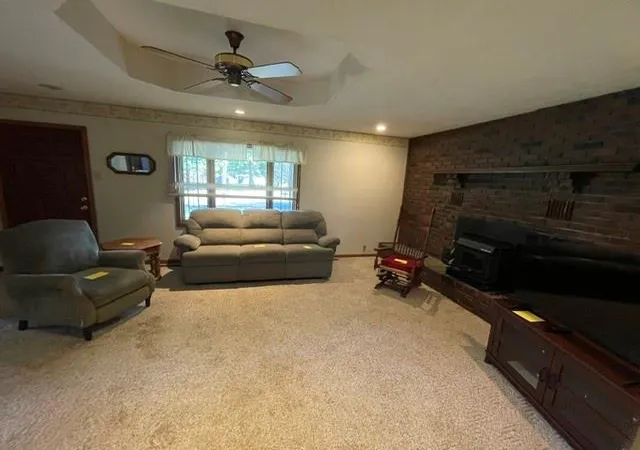 Photo 3 of Single family home for sale at 404 E Hector Ave, Arma, KS 66712 | MLS# 2636692 | Listing updated on 2026-08-16