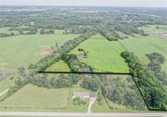 7th image of 681 A Sw State Hwy T Hwy, Holden, MO 64040 | MLS# 2636695