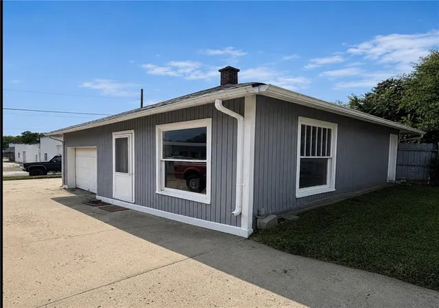 3rd image of 301 Mound St, Mound City, MO 64470 | MLS# 2636701