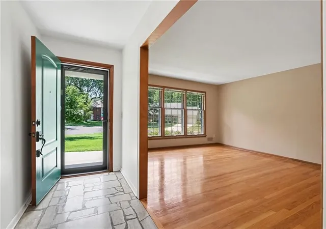 3rd image of 5716 W 97th Terrace, Overland Park, KS 66207 | MLS# 2636702