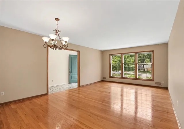 5th image of 5716 W 97th Terrace, Overland Park, KS 66207 | MLS# 2636702
