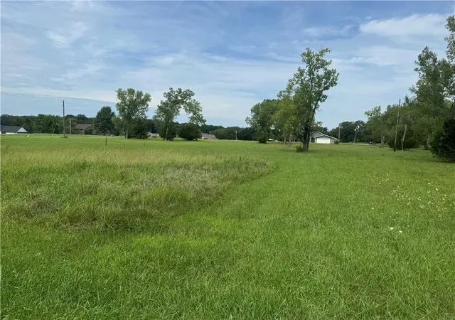 Photo 3 of Land for sale at Lot 2263 Skipper Rd, Gallatin, MO 64640 | MLS# 2636720 | Listing updated on 2026-08-21