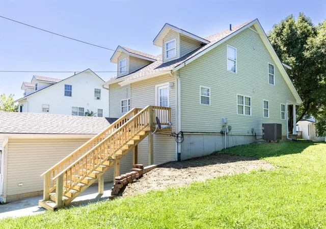 Photo 22 of Single family home for sale at 811 Powell St, Saint Joseph, MO 64501 | MLS# 2636723 | Listing updated on 2026-08-22