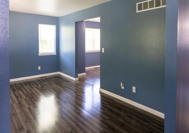 Photo 5 of Single family home for sale at 811 Powell St, Saint Joseph, MO 64501 | MLS# 2636723 | Listing updated on 2026-08-22