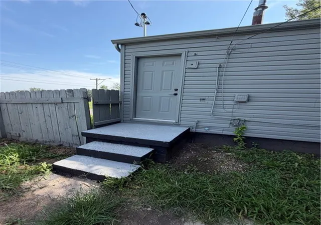 16th image of 1920 E 84th Ter, Kansas City, MO 64132 | MLS# 2636726