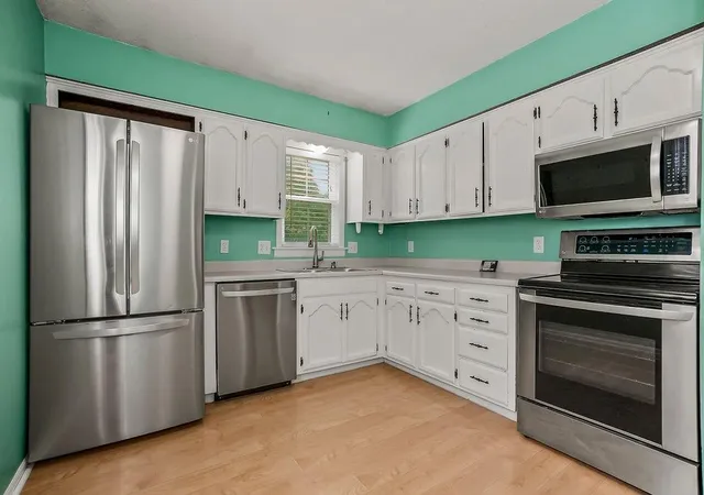 Photo 4 of Sale Pending at 740 E Valerie Ln, Gardner, KS 66030 | MLS# 2636729 | Listing updated on 2026-09-06