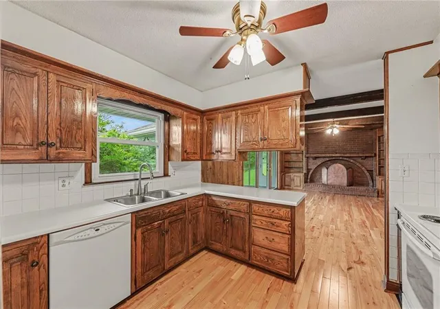 3rd image of 1719 S 23Rd St, Kansas City, KS 66106 | MLS# 2636736