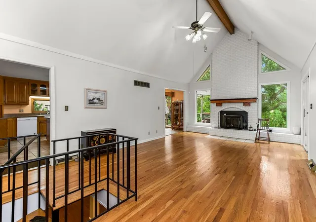Photo 4 of Single family home for sale at 24825 Countryview Dr, Kearney, MO 64060 | MLS# 2636744 | Listing updated on 2026-09-26