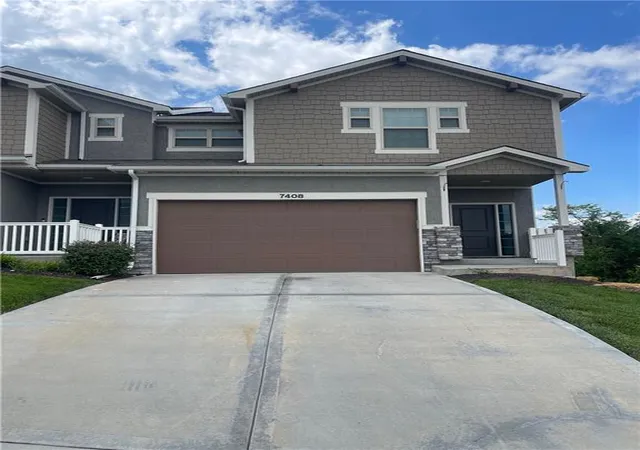 1st image of 7408 Grand Slam St #42-D, Parkville, MO 64152 | MLS# 2636748