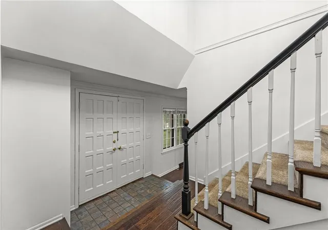 3rd image of 16042 Meadow Ln, Stilwell, KS 66085 | MLS# 2636753