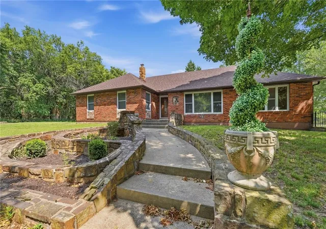 4th image of 12705 S Outer Belt Rd, Lone Jack, MO 64070 | MLS# 2636754