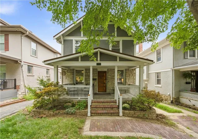 1st image of 5117 Walnut St, Kansas City, MO 64112 | MLS# 2636756