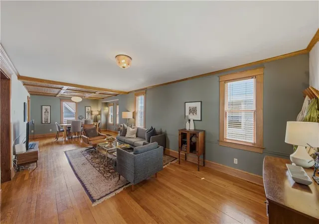Photo 3 of Sale Pending at 5117 Walnut St, Kansas City, MO 64112 | MLS# 2636756 | Listing updated on 2026-09-19