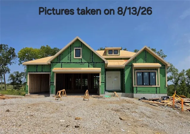 1st image of 11457 S Mesquite Sq, Olathe, KS 66061 | MLS# 2636767