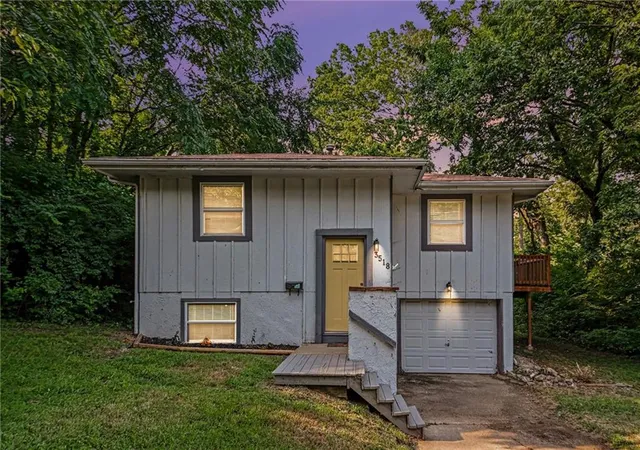 Photo 3 of Multi family home for sale at 3516 3518 Stateline Rd, Kansas City, KS 66103 | MLS# 2636772 | Listing updated on 2026-08-24