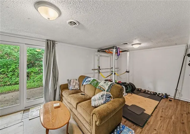 Photo 3 of House for sale at 3516-3518 Stateline Rd, Kansas City, KS 66103 | MLS# 2636772 | Listing updated on 2026-08-24