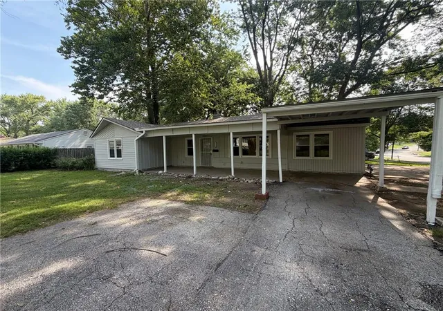 21st image of 11121 Herrick Ave, Kansas City, MO 64134 | MLS# 2636773