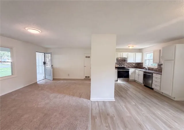 Photo 3 of Single family home for sale at 11121 Herrick Ave, Kansas City, MO 64134 | MLS# 2636773 | Listing updated on 2026-10-15