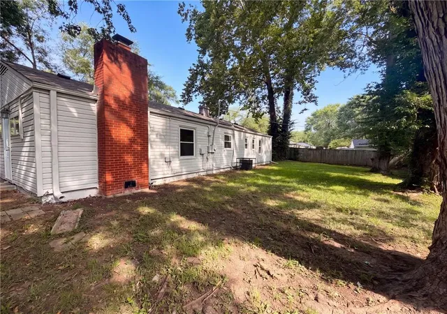 Photo 4 of Single family home for sale at 11121 Herrick Ave, Kansas City, MO 64134 | MLS# 2636773 | Listing updated on 2026-10-15
