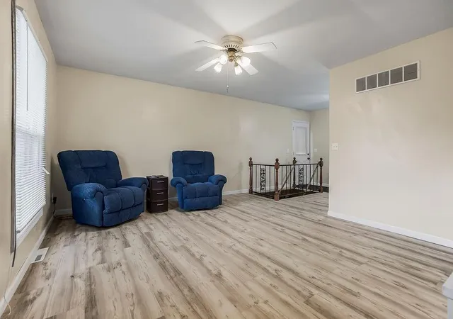 2nd image of 201 W 8th St, Edgerton, KS 66021 | MLS# 2636777