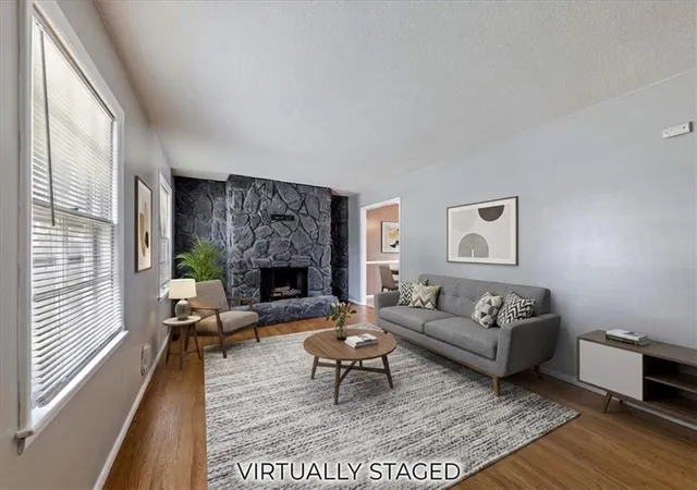 Photo 3 of Single family home for sale at 11815 S Beacon Ave, Kansas City, MO 64134 | MLS# 2636781 | Listing updated on 2026-10-02
