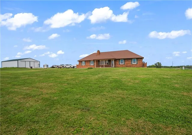 3rd image of 10625 Franklin Rd, Richmond, MO 64085 | MLS# 2636782