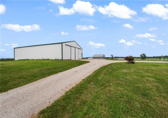 4th image of 10625 Franklin Rd, Richmond, MO 64085 | MLS# 2636782