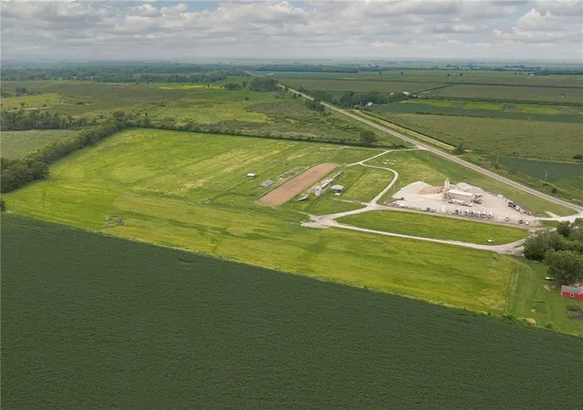 4th image of 24501 Hwy 118 N/A, Mound City, MO 64470 | MLS# 2636786