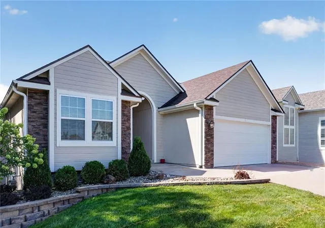 Photo 1 of Sale Pending at 4511 Ne 70th Terrace, Kansas City, MO 64119 | MLS# 2636788 | Listing updated on 2026-08-30