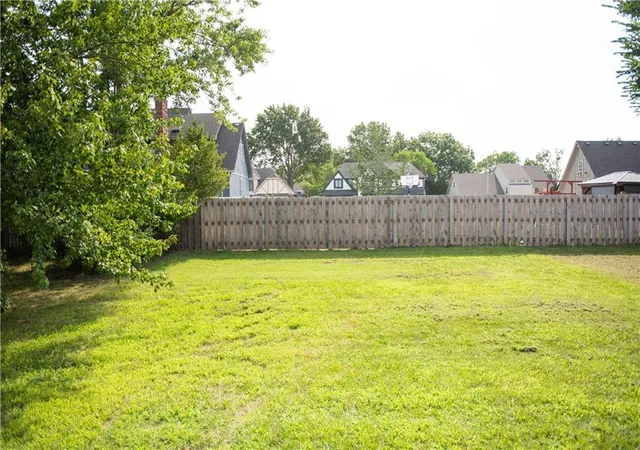 Photo 28 of Sale Pending at 9805 View High Dr, Kansas City, MO 64134 | MLS# 2636791 | Listing updated on 2026-10-03