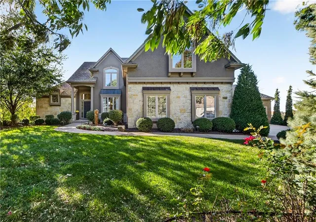 2nd image of 13816 Horton Dr, Overland Park, KS 66223 | MLS# 2636793
