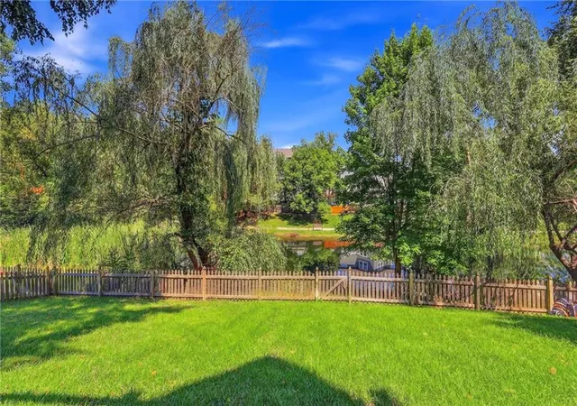 3rd image of 21714 W 96Th St, Lenexa, KS 66220 | MLS# 2636797