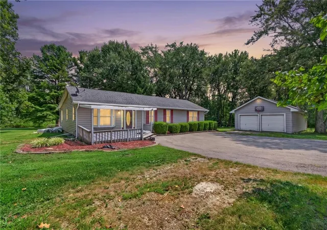 image of 21405 S Harper Rd, Peculiar, MO 64078 | MLS# 2636804