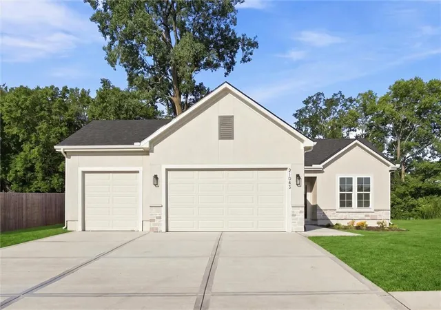 2nd image of 21043 S 225th St, Spring Hill, KS 66083 | MLS# 2636807