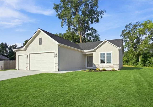 3rd image of 21043 S 225th Street, Spring Hill, KS 66083 | MLS# 2636807