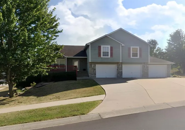 1st image of 1301 Sawgrass Dr, Grain Valley, MO 64029 | MLS# 2636809