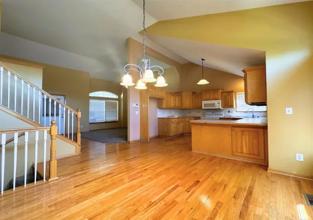 2nd image of 1301 Sawgrass Dr, Grain Valley, MO 64029 | MLS# 2636809
