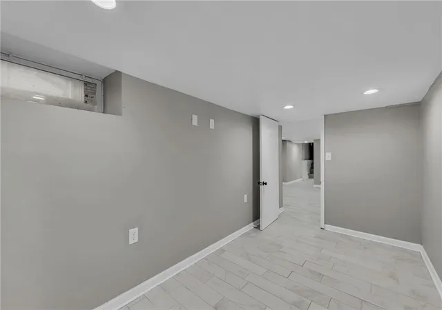 54th image of 5208 E 8th St, Kansas City, MO 64124 | MLS# 2636822